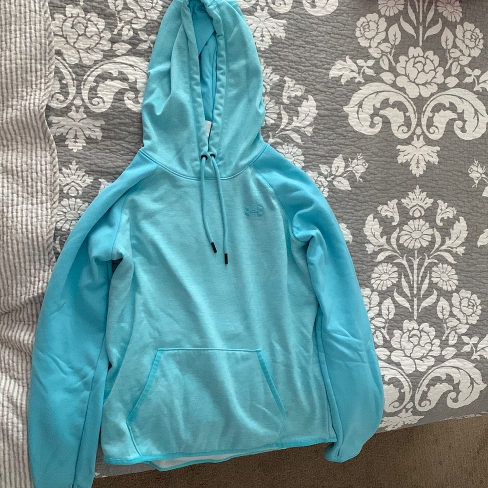 Under Armour Cold Gear Sweatshirt with hood